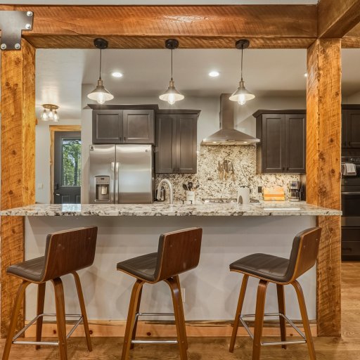 Mountain Chalet with Hot Tub