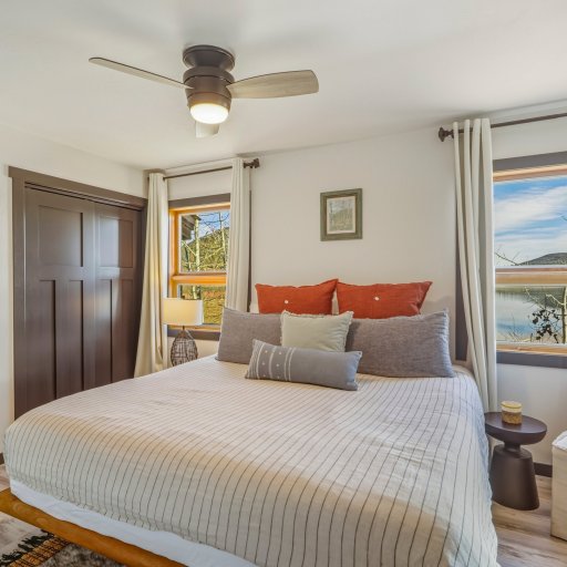 River Lake Front Condo