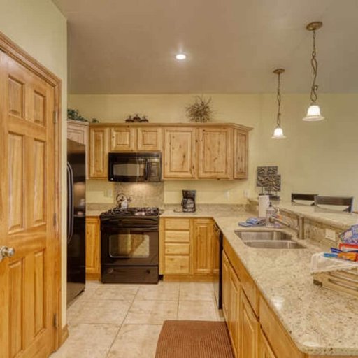 Kitchen Area and Welcome Basket