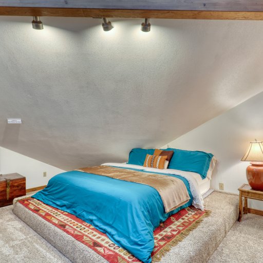 Guest Sleeping Room with King-Sized bed