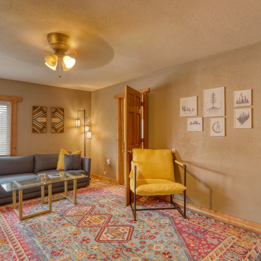 Private Hot Tub- Downtown Pagosa- Mid-Long Term