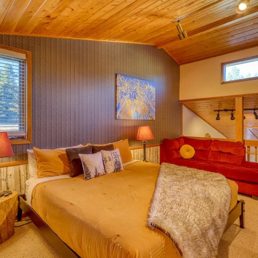 Loft Area - King Bed
