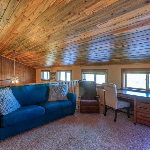 upstairs loft area 