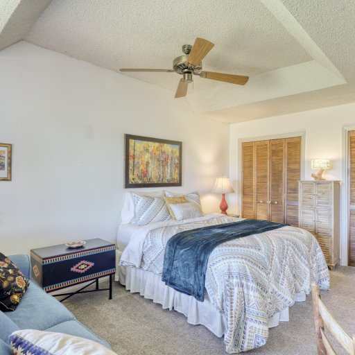 Cozy Mid to Long Term Mountain View Getaway!